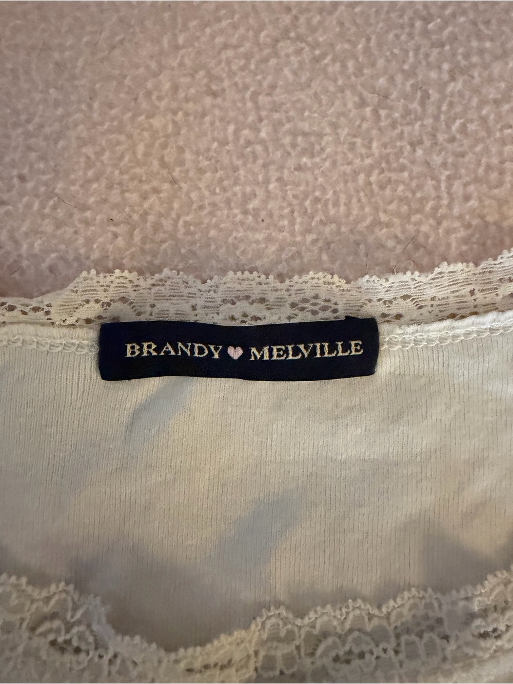 Brandy Melville Ivory Lace-Edge Scoop Crop Top - Picture 2 of 3